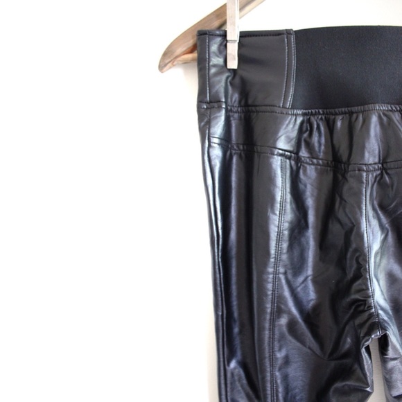 e.ssue Black Faux Leather Skinny Pants NWT Small - Picture 8 of 10